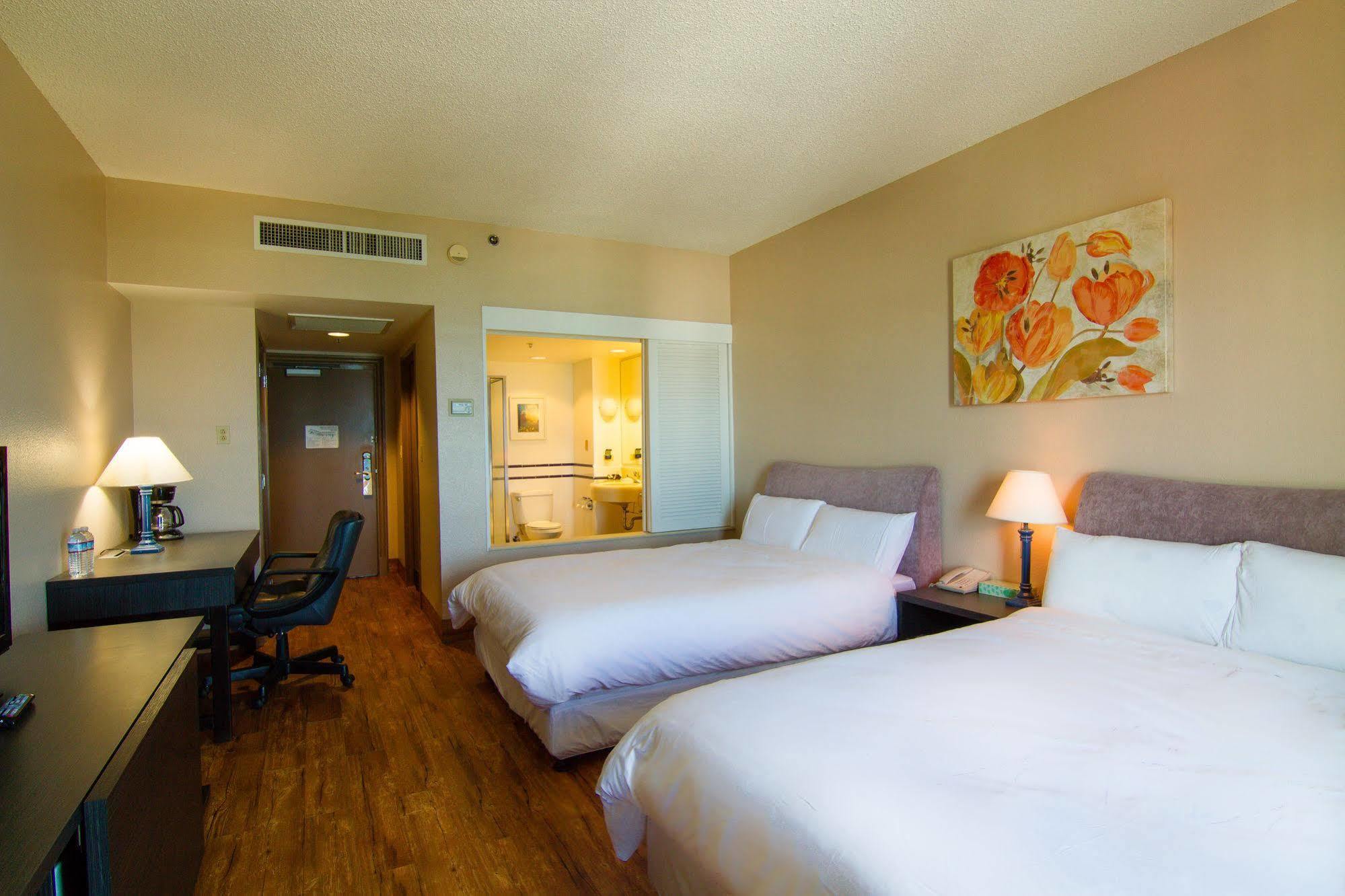Verona Resort & Spa タモン エクステリア 写真